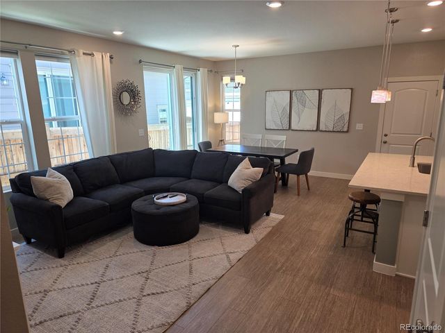 7601 S Winnipeg Street, Aurora, CO 80016
