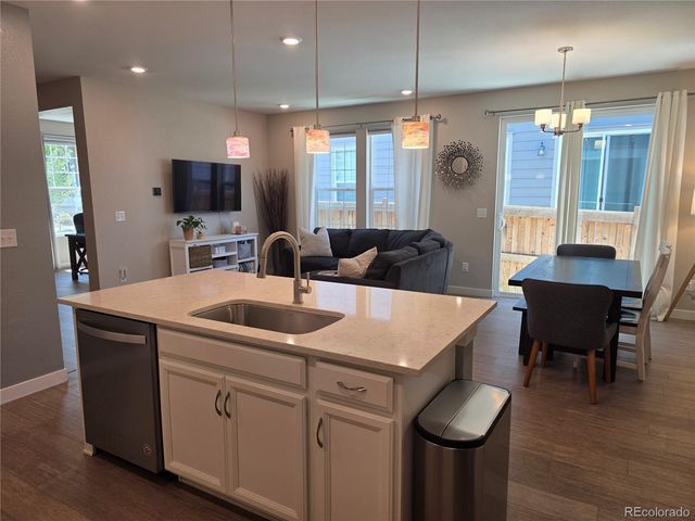 7601 S Winnipeg Street, Aurora, CO 80016
