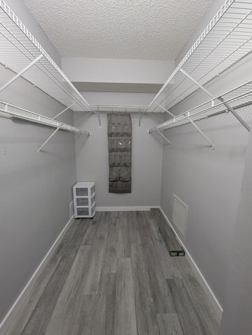 105 Half Moon Circle F2, Hypoluxo, FL 33462