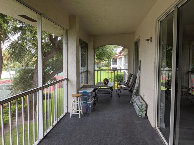 105 Half Moon Circle F2, Hypoluxo, FL 33462