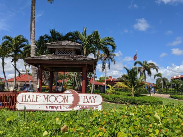 105 Half Moon Circle F2, Hypoluxo, FL 33462