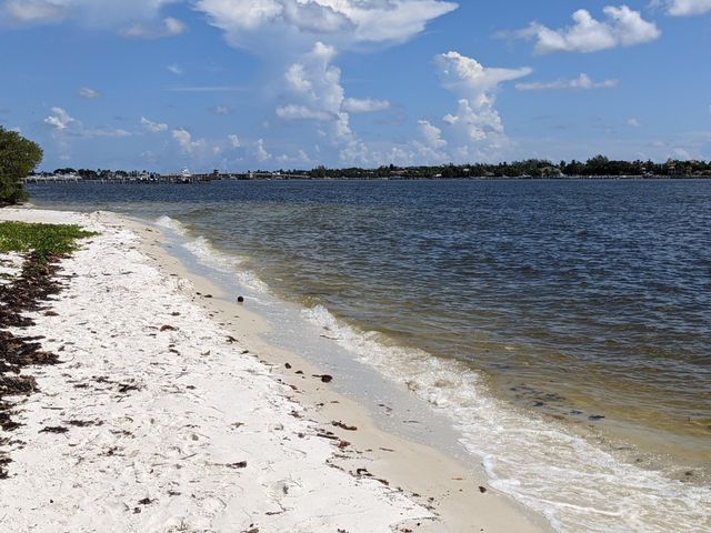 105 Half Moon Circle F2, Hypoluxo, FL 33462