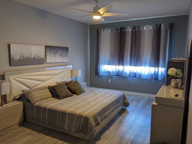 105 Half Moon Circle F2, Hypoluxo, FL 33462