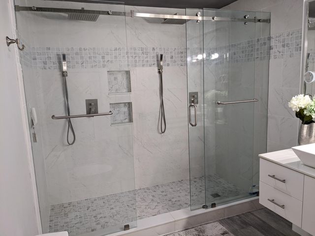105 Half Moon Circle F2, Hypoluxo, FL 33462
