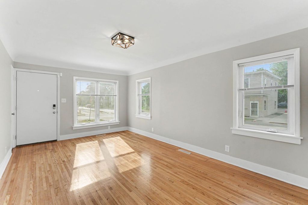 2601 Girard Avenue N, Minneapolis, MN 55411 — photo 4