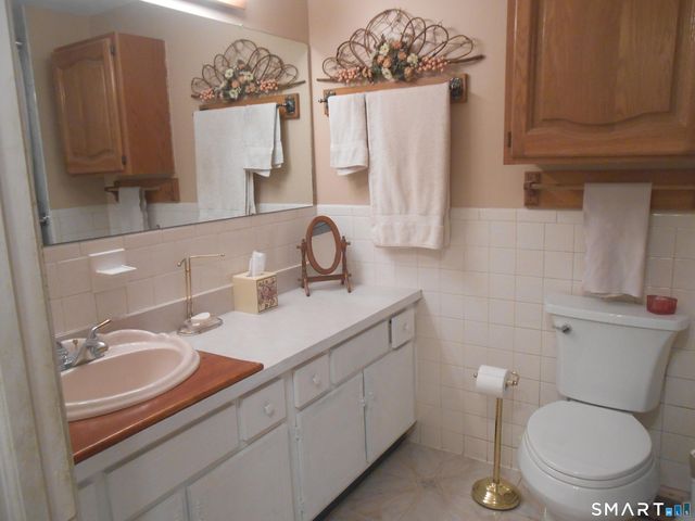 18 St. Francis Woods Road, Madison, CT 06443