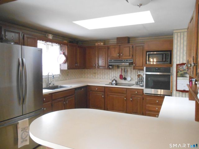 18 St. Francis Woods Road, Madison, CT 06443