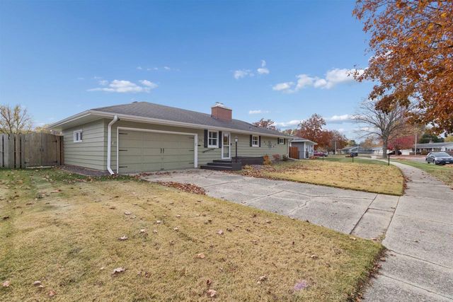 2212 Cornell Avenue, Janesville, WI 53545