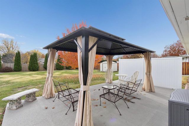 2212 Cornell Avenue, Janesville, WI 53545