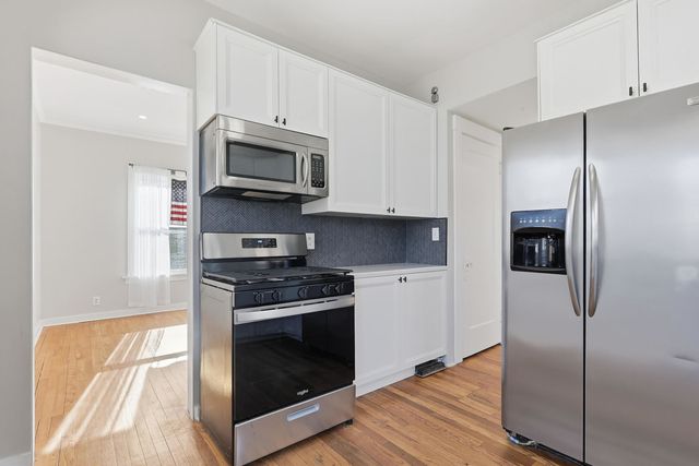 2621 Iowa Street, Davenport, IA 52803