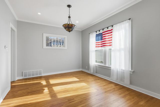 2621 Iowa Street, Davenport, IA 52803