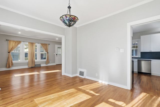 2621 Iowa Street, Davenport, IA 52803