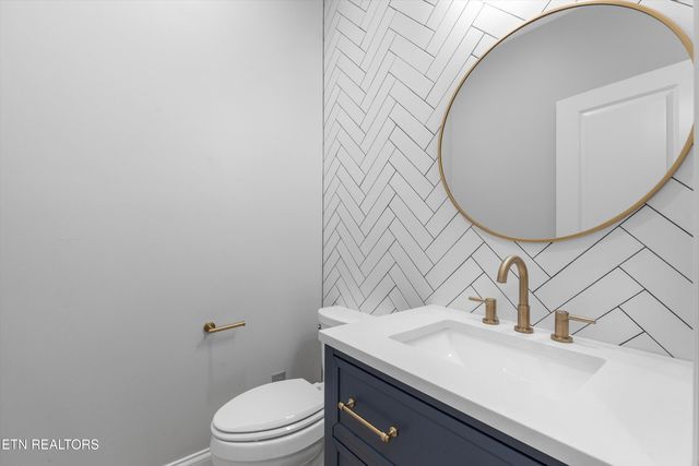 1768 Redgrave Rd, Knoxville, TN 37922