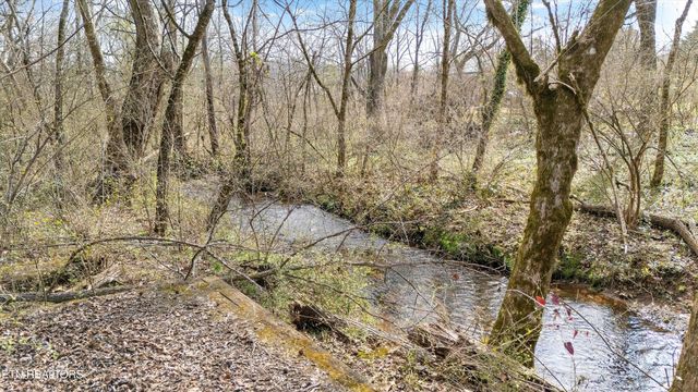 1768 Redgrave Rd, Knoxville, TN 37922