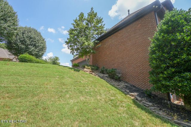 1768 Redgrave Rd, Knoxville, TN 37922