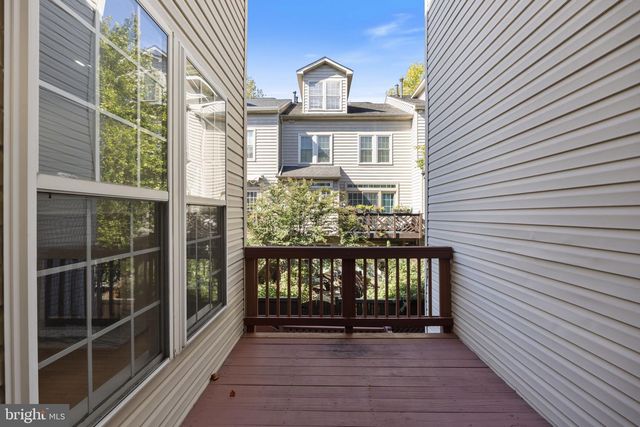 5112 GRIMM DR, Alexandria, VA 22304