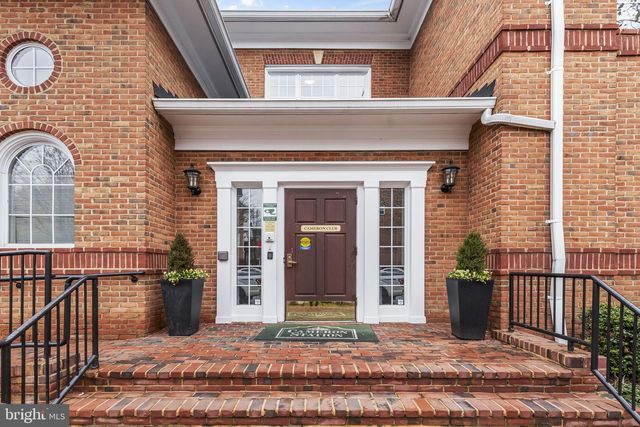 5112 GRIMM DR, Alexandria, VA 22304