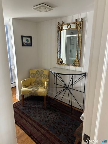 9 Rowland Place, Westport, CT 06880