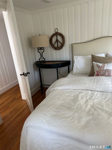 9 Rowland Place, Westport, CT 06880