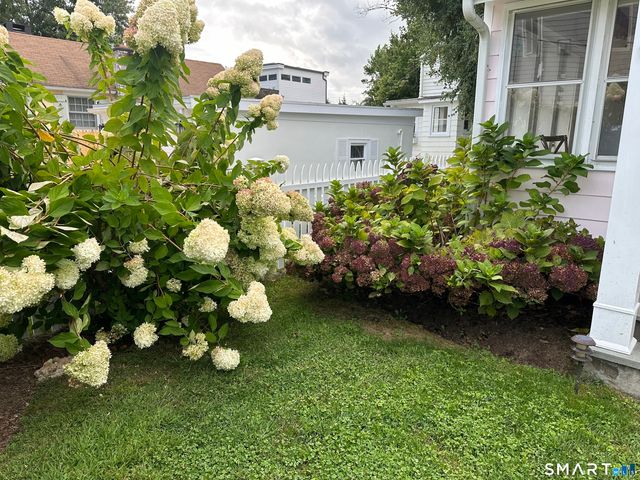 9 Rowland Place, Westport, CT 06880