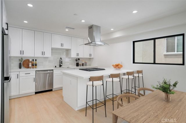 1334 9th Street 2, Santa Monica, CA 90401