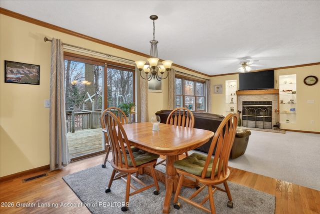 2460 Sanibel Hollow, Holt, MI 48842