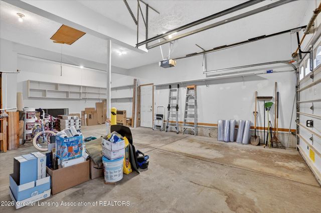 2460 Sanibel Hollow, Holt, MI 48842