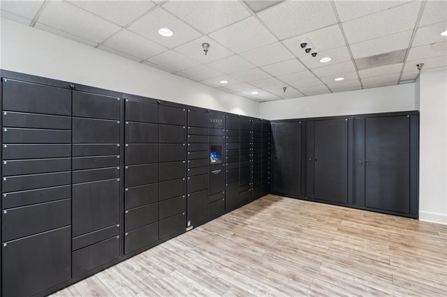 2479 Peachtree NE Road 1512, Atlanta, GA 30305