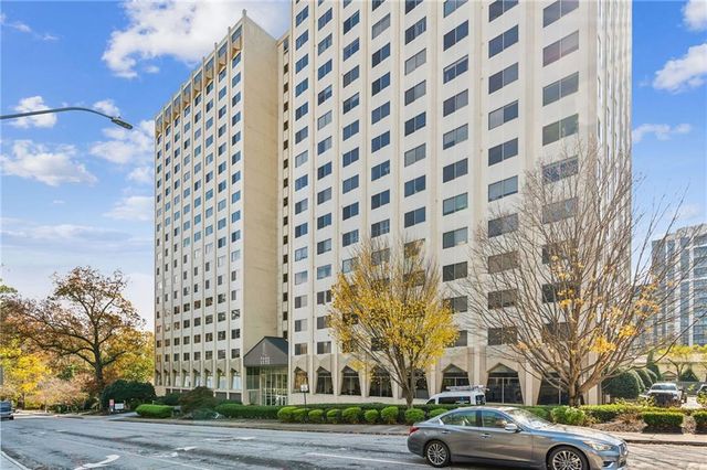 2479 Peachtree NE Road 1512, Atlanta, GA 30305
