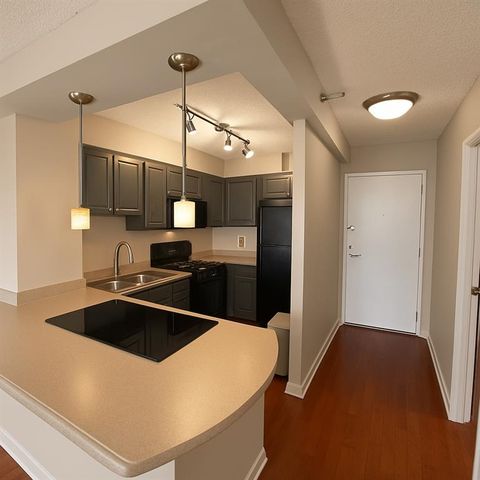 2479 Peachtree NE Road 1512, Atlanta, GA 30305