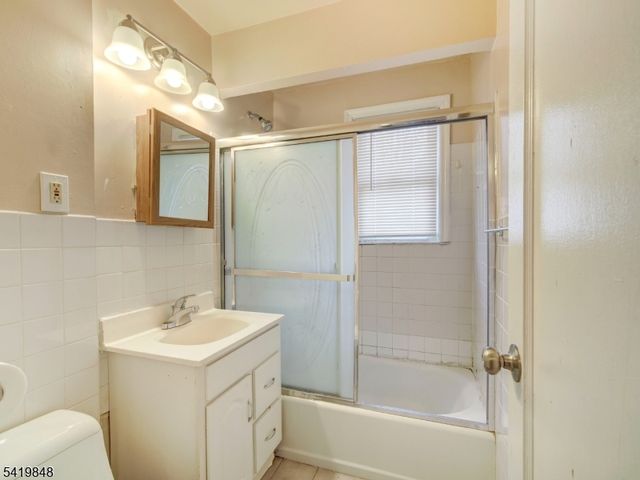 824 N Stiles St, Linden City, NJ 07036