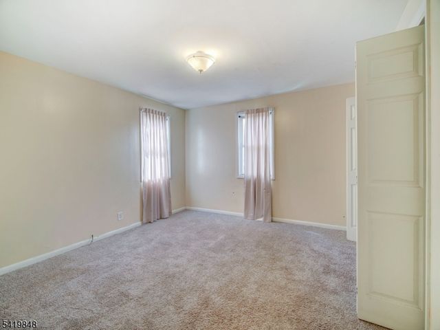 824 N Stiles St, Linden City, NJ 07036