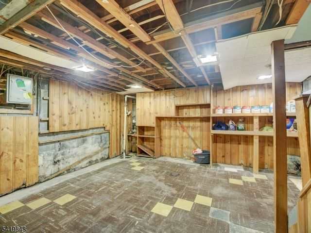 824 N Stiles St, Linden City, NJ 07036