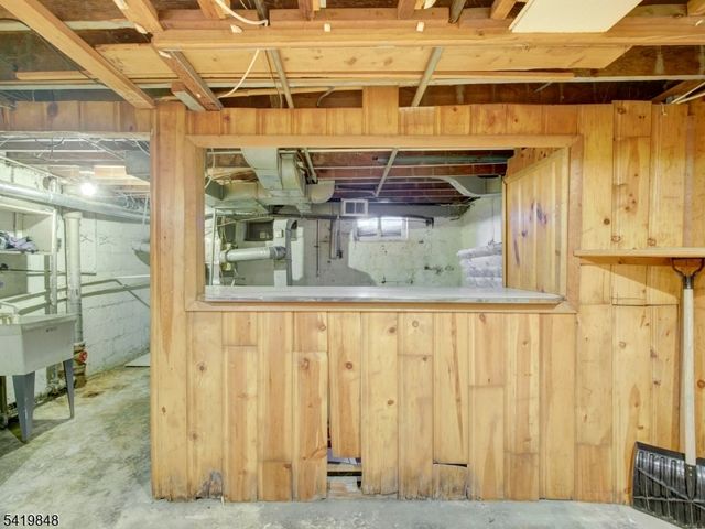 824 N Stiles St, Linden City, NJ 07036