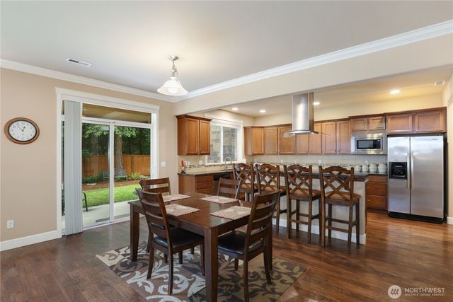 3831 19th Avenue NE, Olympia, WA 98506