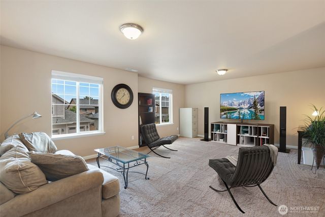 3831 19th Avenue NE, Olympia, WA 98506