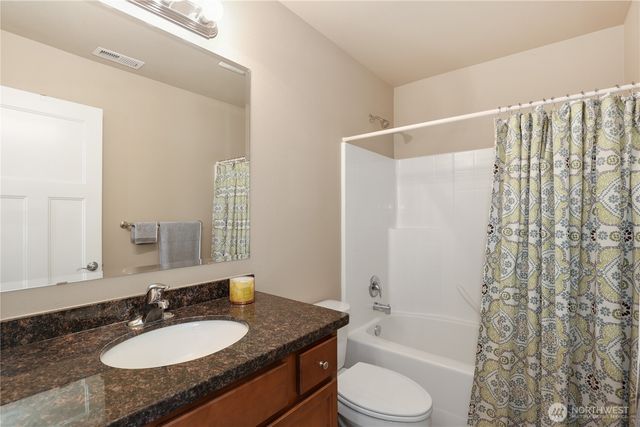 3831 19th Avenue NE, Olympia, WA 98506