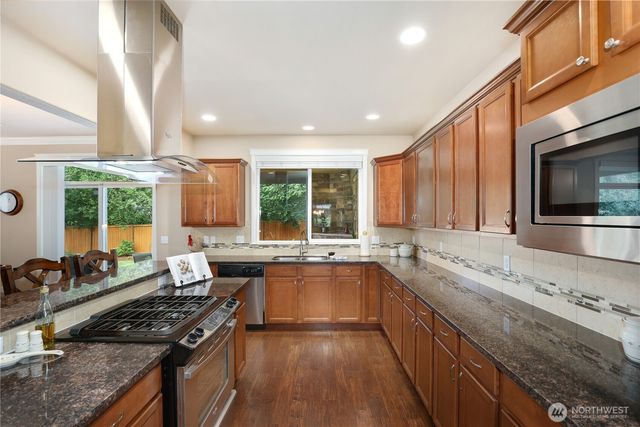 3831 19th Avenue NE, Olympia, WA 98506