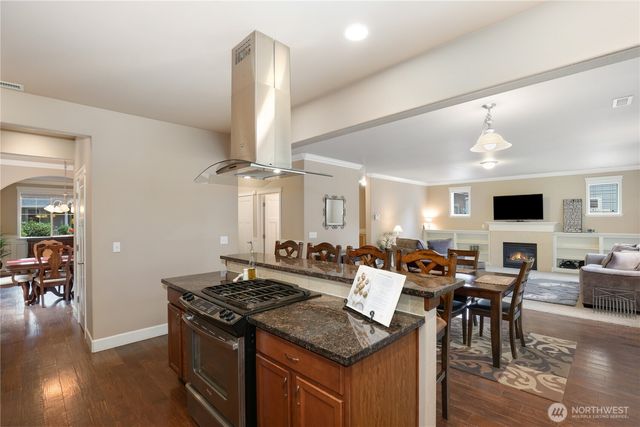3831 19th Avenue NE, Olympia, WA 98506