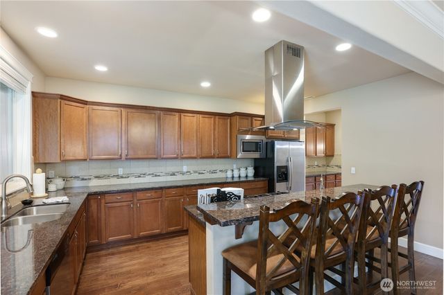 3831 19th Avenue NE, Olympia, WA 98506