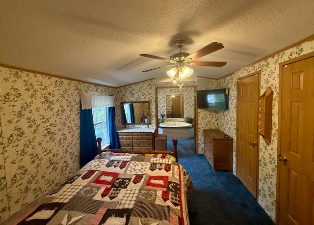 90 Merriam Hill Rd Apt 2, Greenville, NH 03048