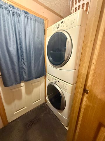 90 Merriam Hill Rd Apt 2, Greenville, NH 03048