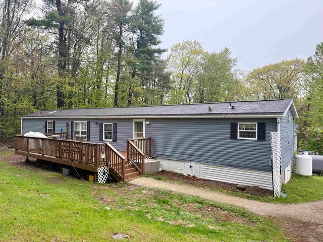 90 Merriam Hill Rd Apt 2, Greenville, NH 03048