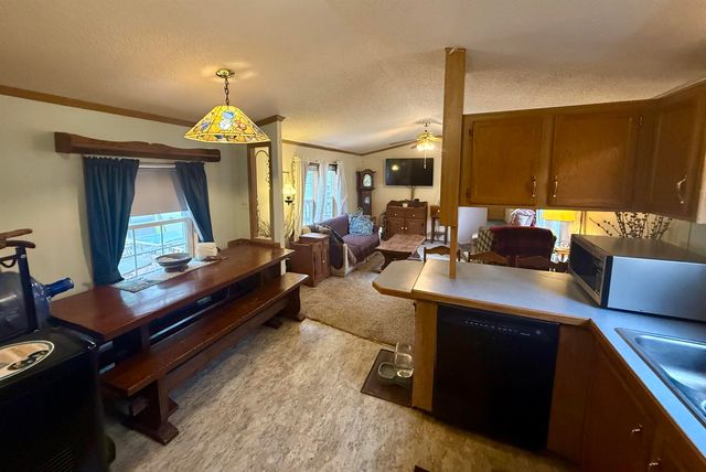 90 Merriam Hill Rd Apt 2, Greenville, NH 03048