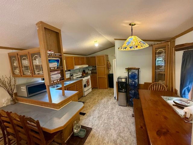 90 Merriam Hill Rd Apt 2, Greenville, NH 03048