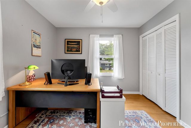 5822 Burgis Avenue, Grand Rapids, MI 49508