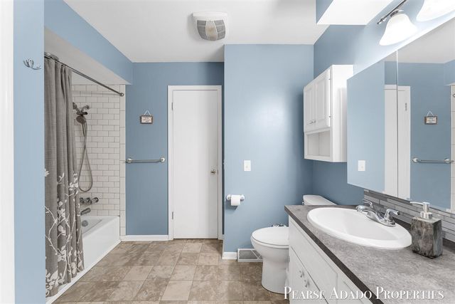 5822 Burgis Avenue, Grand Rapids, MI 49508