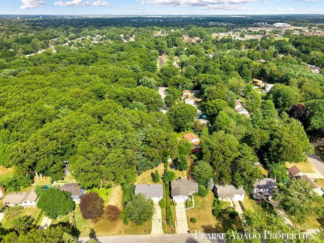 5822 Burgis Avenue, Grand Rapids, MI 49508