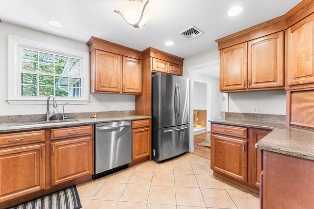 68 Taft St, Milford, MA 01757