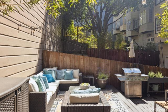 403 Arkansas Street, San Francisco, CA 94107